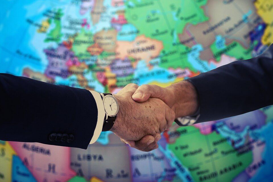 handshake-4229703_960_720