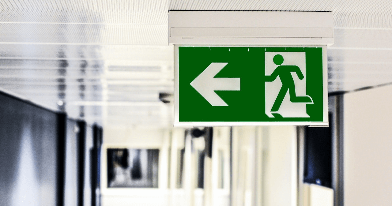 https://www.pexels.com/photo/green-and-white-male-gender-rest-room-signage-134065/