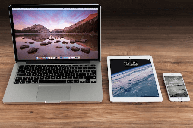 https://www.pexels.com/photo/macbook-pro-beside-white-ipad-4158/