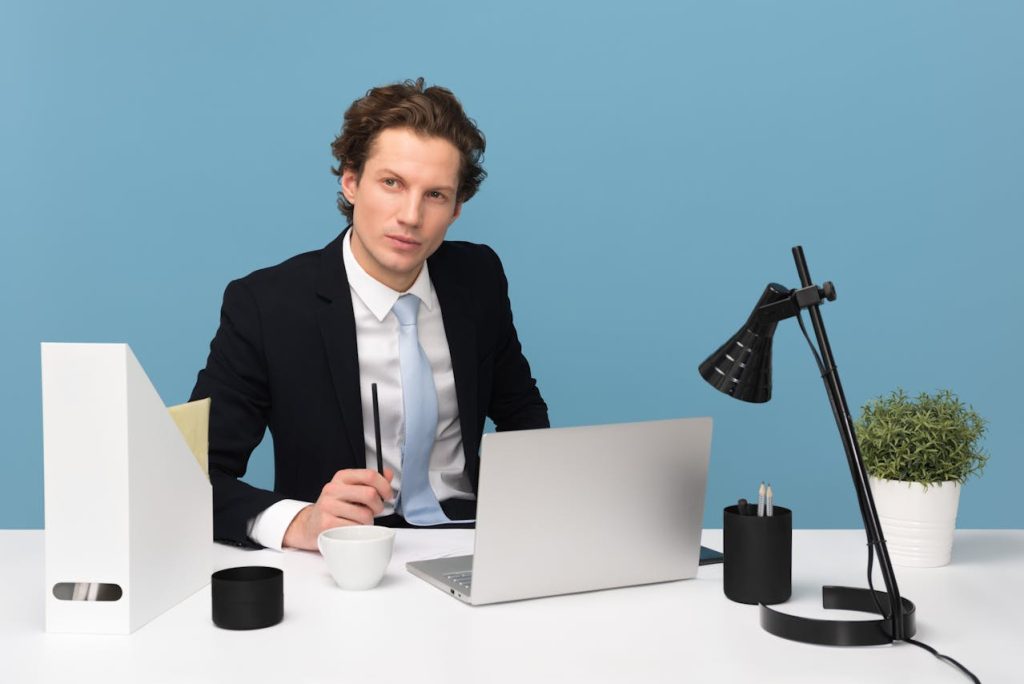 How to Craft the Best Out-of-Office Messages