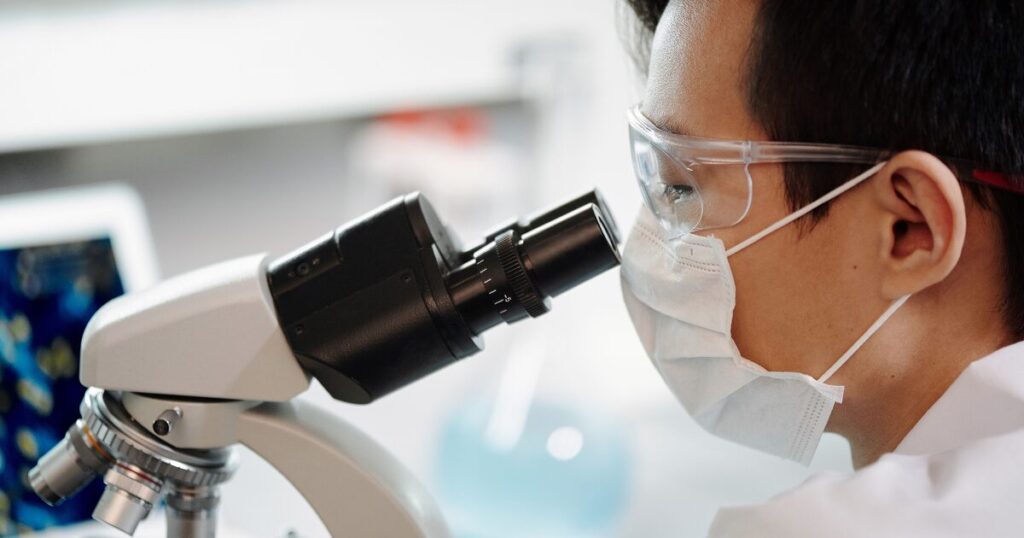 Choosing the Right COO for a Growing Multi-Entity Pharmaceutical and Compounding Business